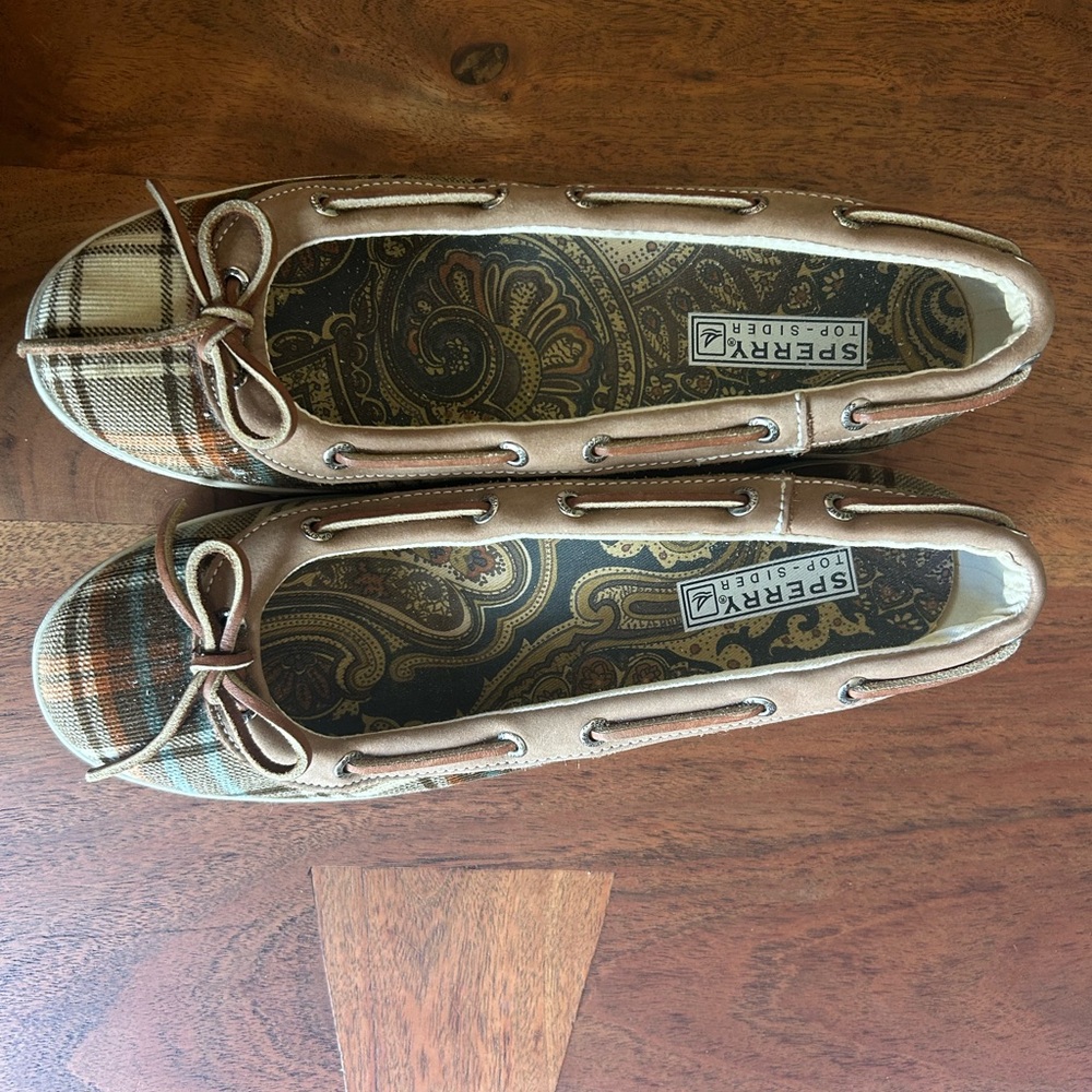 Sperry Women's Brown Plaid Loafers
